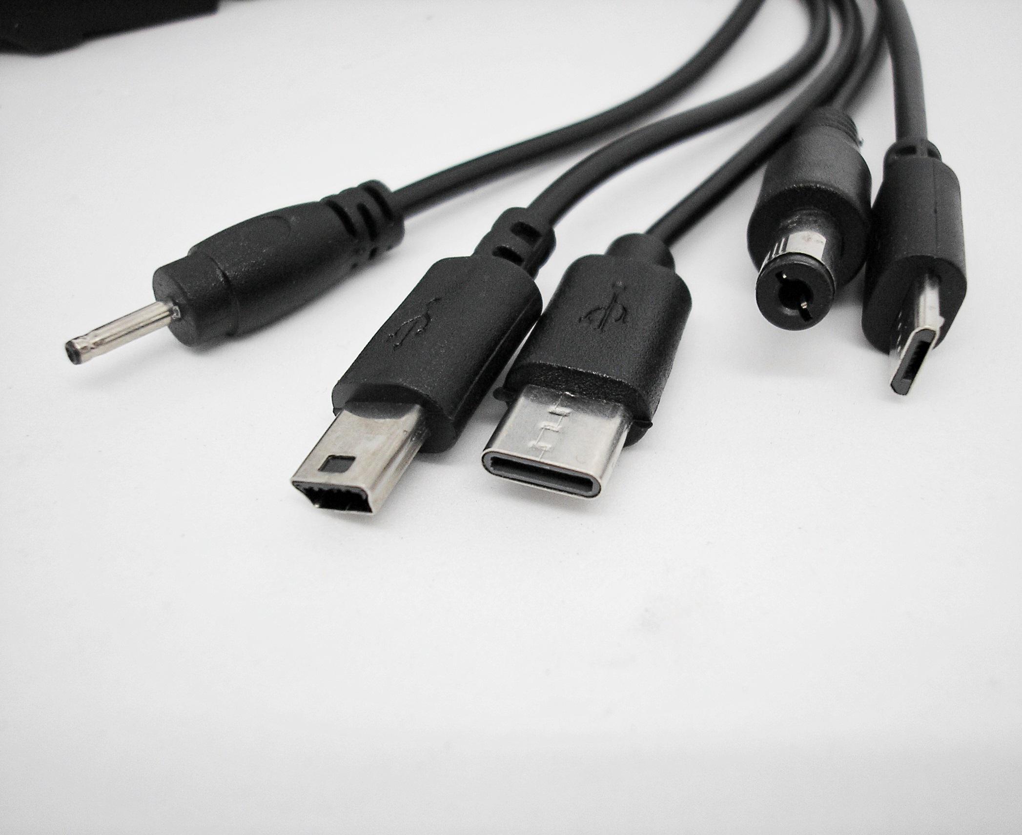 Сонячна панель CcLamp CL-630 з підставкою портативна з USB кабелем з різними входами 3 W - фото 4