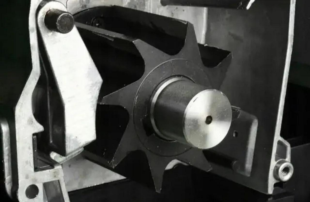 Подрібнювач гілок AGREENO 3500 Вт 60 л - фото 4 Подрібнювач гілок AGREENO 3500 Вт 60 л - фото 4