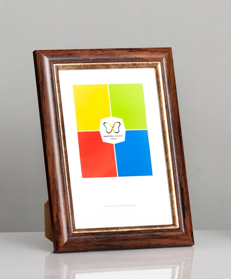 Фоторамка пластиковая 15х20 А5 со стеклом Светлое дерево с золотой вставкой (Багет 1913-06)