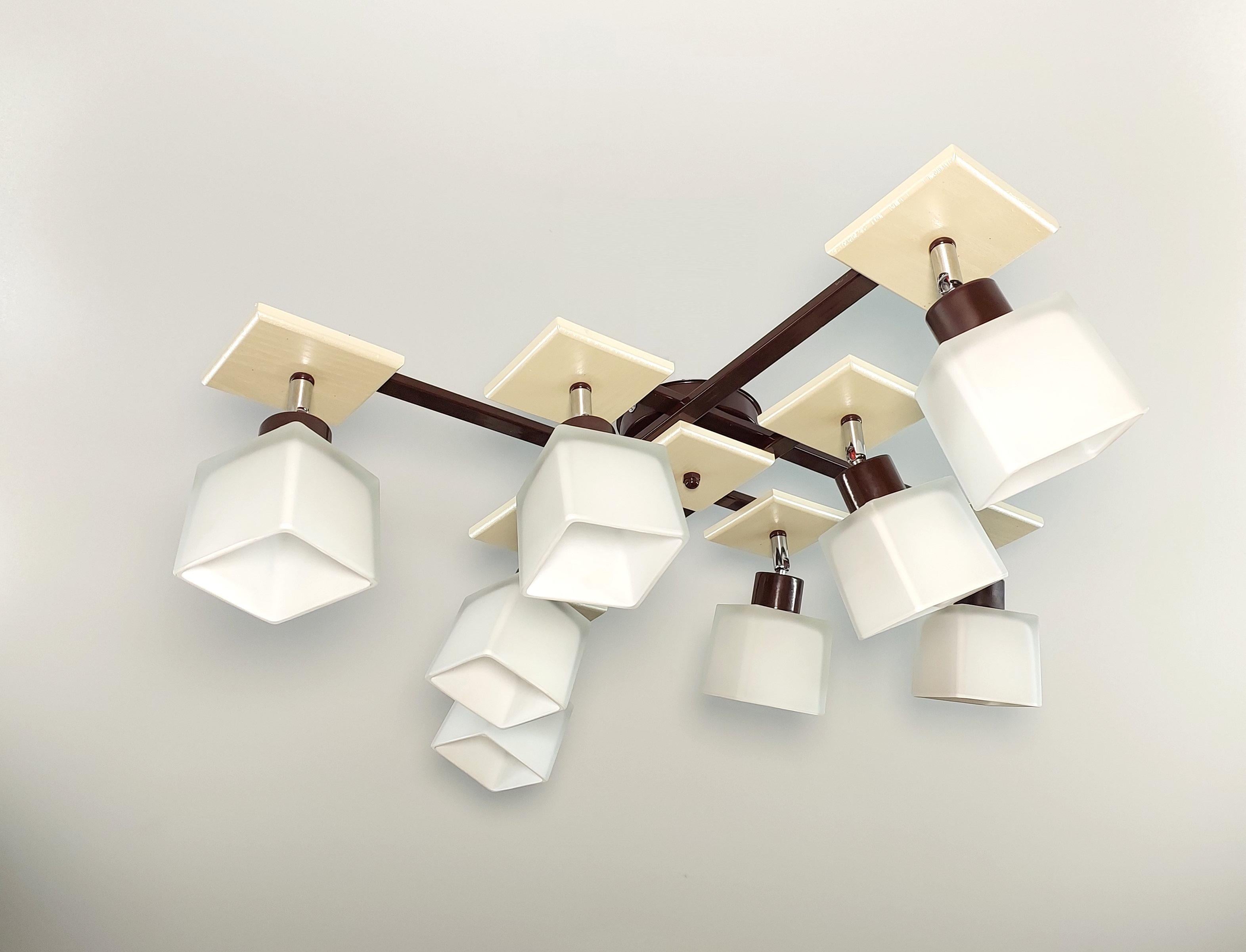 Люстра потолочна Оскар/8 на 8 поворотних плафонів Коричневий/бежевий Люстра потолочна Оскар/8 на 8 поворотних плафонів Коричневий/бежевий