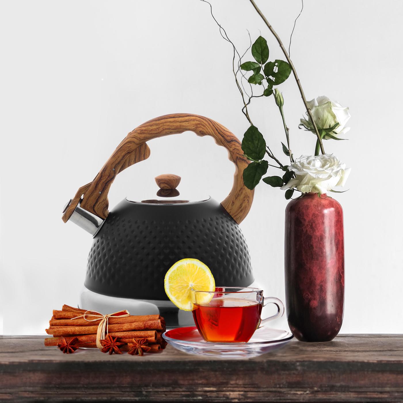 Чайник со свистком и ручкой с покрытием soft touch под дерево Ofenbach KM-100305 из нержавеющей стали 2,7 л Черный (150-84-100305.1) - фото 3