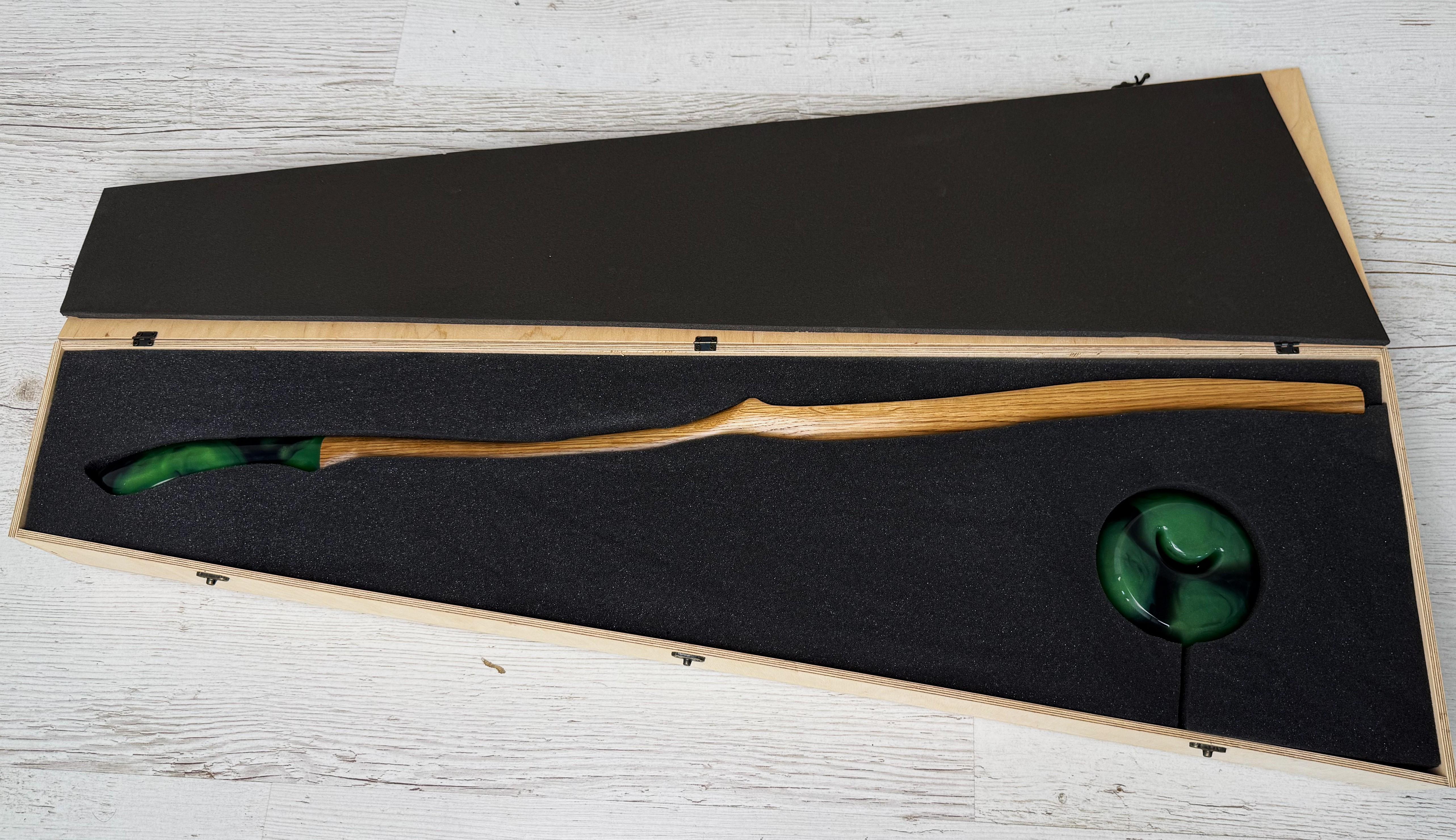 Ложка для обуви Klenn из дуба и эпоксидной смолы Бежевый/Зеленый - фото 4 Ложка для обуви Klenn из дуба и эпоксидной смолы Бежевый/Зеленый - фото 4