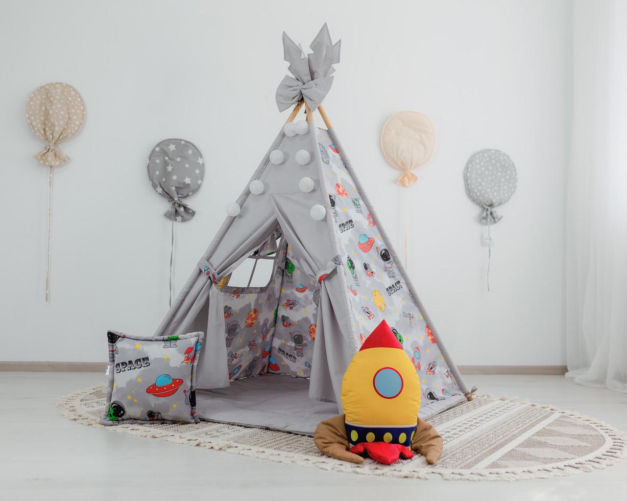 Вігвам для хлопчика Космос з килимком і подушками іграшками - фото 2 Вігвам для хлопчика Космос з килимком і подушками іграшками - фото 2