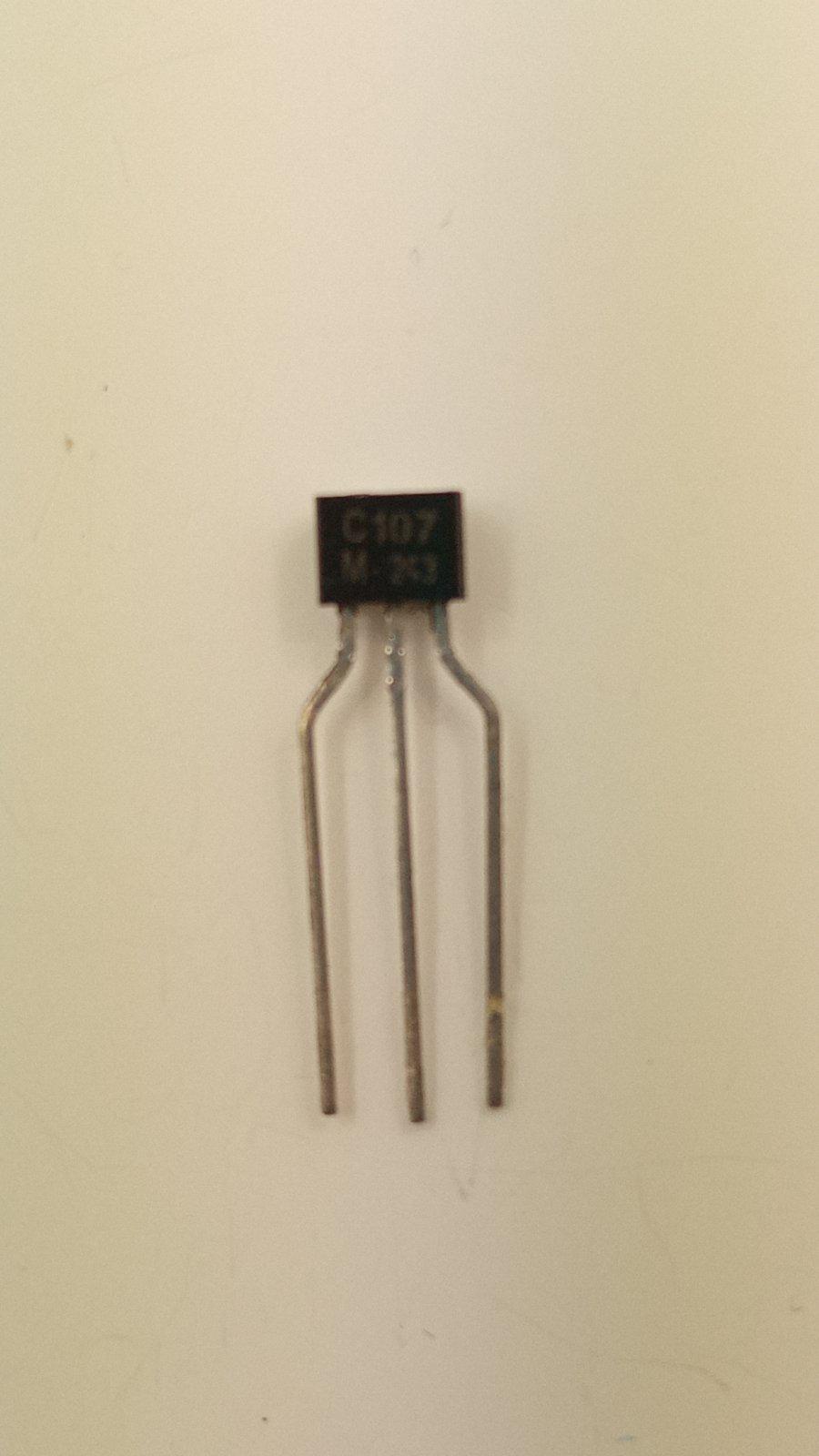 Транзистор KRC107 npn 50V 100mA TO-92M цифровий (15089)
