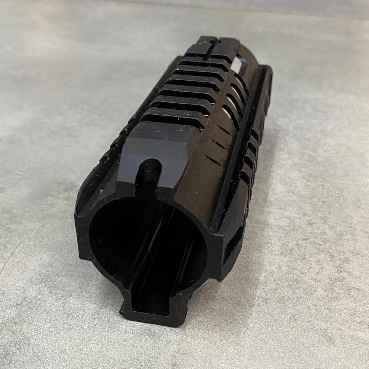 Цевье на AR-15 LD Turkish 14 см 4 рейки Picatinny Черный (244399) - фото 8 Цевье на AR-15 LD Turkish 14 см 4 рейки Picatinny Черный (244399) - фото 8