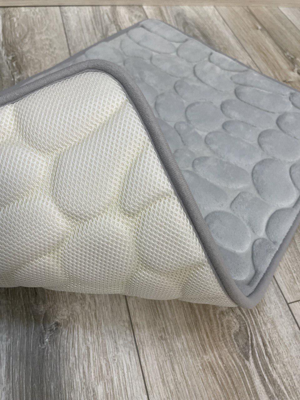 Набор ковриков в ванную и туалет Stone Premium Memory Foam 2в1 80х50/60х50 см Светло-серый (NKS0002) - фото 3 Набор ковриков в ванную и туалет Stone Premium Memory Foam 2в1 80х50/60х50 см Светло-серый (NKS0002) - фото 3