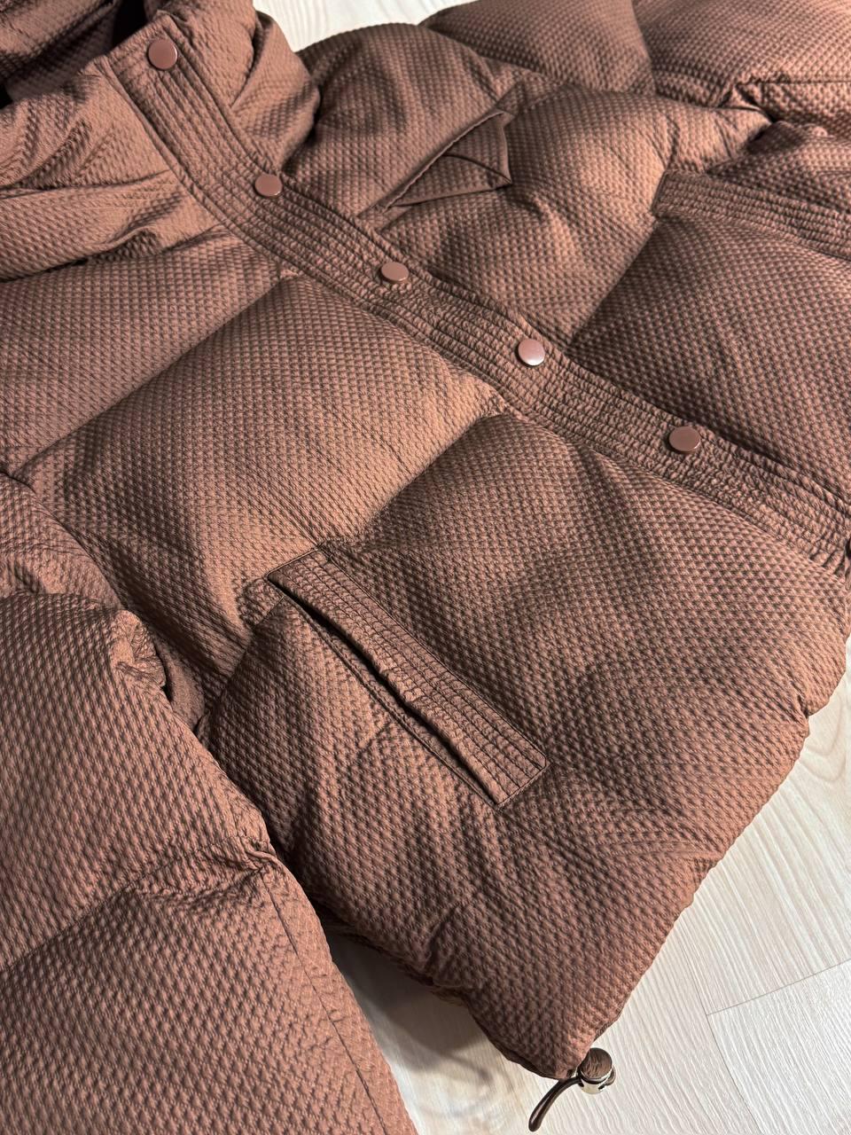 Куртка жіноча LADY YEP 10039 вафельна пуффер оверсайз з капюшоном р. 42 Коричневий (4881) - фото 4 Куртка жіноча LADY YEP 10039 вафельна пуффер оверсайз з капюшоном р. 42 Коричневий (4881) - фото 4