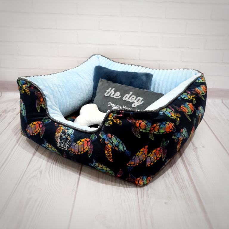Лежанка для собак Amore mio Cane Брідж the dog sleeps here до 4 кг 55х55х23 см (DB-0019)