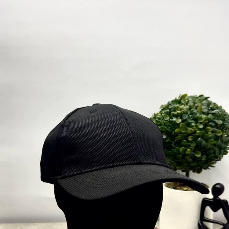 Кепка-бейсболка летняя OS Черный (00213) Кепка-бейсболка летняя OS Черный (00213)