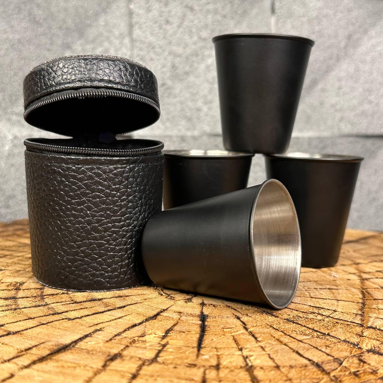 Набір чарок для алкоголю в чохлі з екошкіри (11427833) Набір чарок для алкоголю в чохлі з екошкіри (11427833)