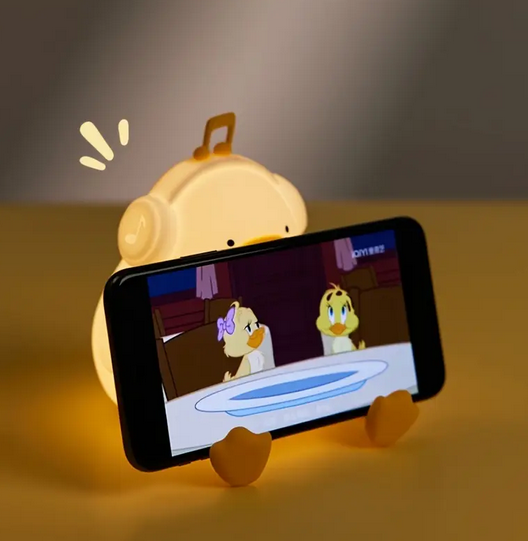 Нічник дитячий силіконовий Каченя в навушниках з таймером (YH-327-W) - фото 11 Нічник дитячий силіконовий Каченя в навушниках з таймером (YH-327-W) - фото 11