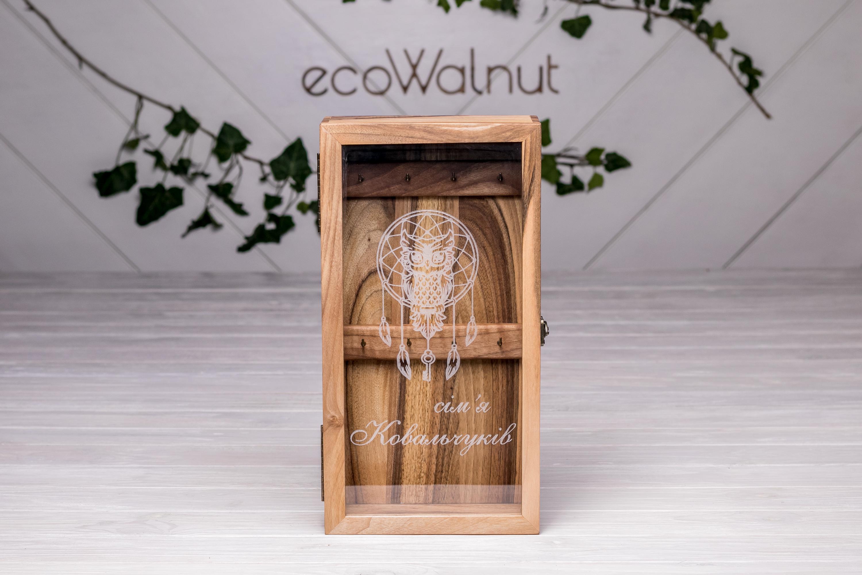 Ключниця для дому EcoWalnut з індивідуальним лого/прізвищем XL (EB-5.7)