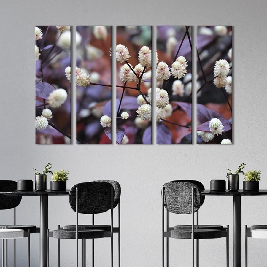 Картина на холсте Дерево с белыми пушистыми цветами 132x80 см (870-51)