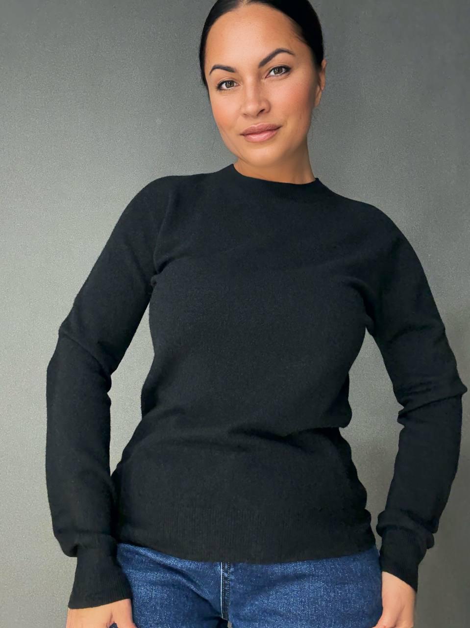 Свитер женский A-N 2403 водолазка гольф базовый с круглым горлом OS Черный (5714) - фото 7 Свитер женский A-N 2403 водолазка гольф базовый с круглым горлом OS Черный (5714) - фото 7