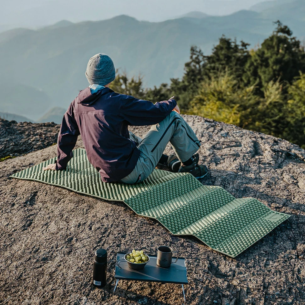 Каремат складной IXPE Naturehike CNK2450WS044 алюминиевая пленка 195x60х1,8 см Оливковый (6927595788356) - фото 9