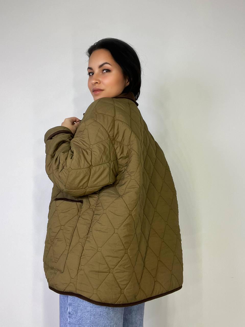 Куртка женская LADY YEP 9090 рубашка оверсайз стеганая демисезонная на пуговицах комбинированная с вельветом M Коричневый (3719) - фото 2 Куртка женская LADY YEP 9090 рубашка оверсайз стеганая демисезонная на пуговицах комбинированная с вельветом M Коричневый (3719) - фото 2