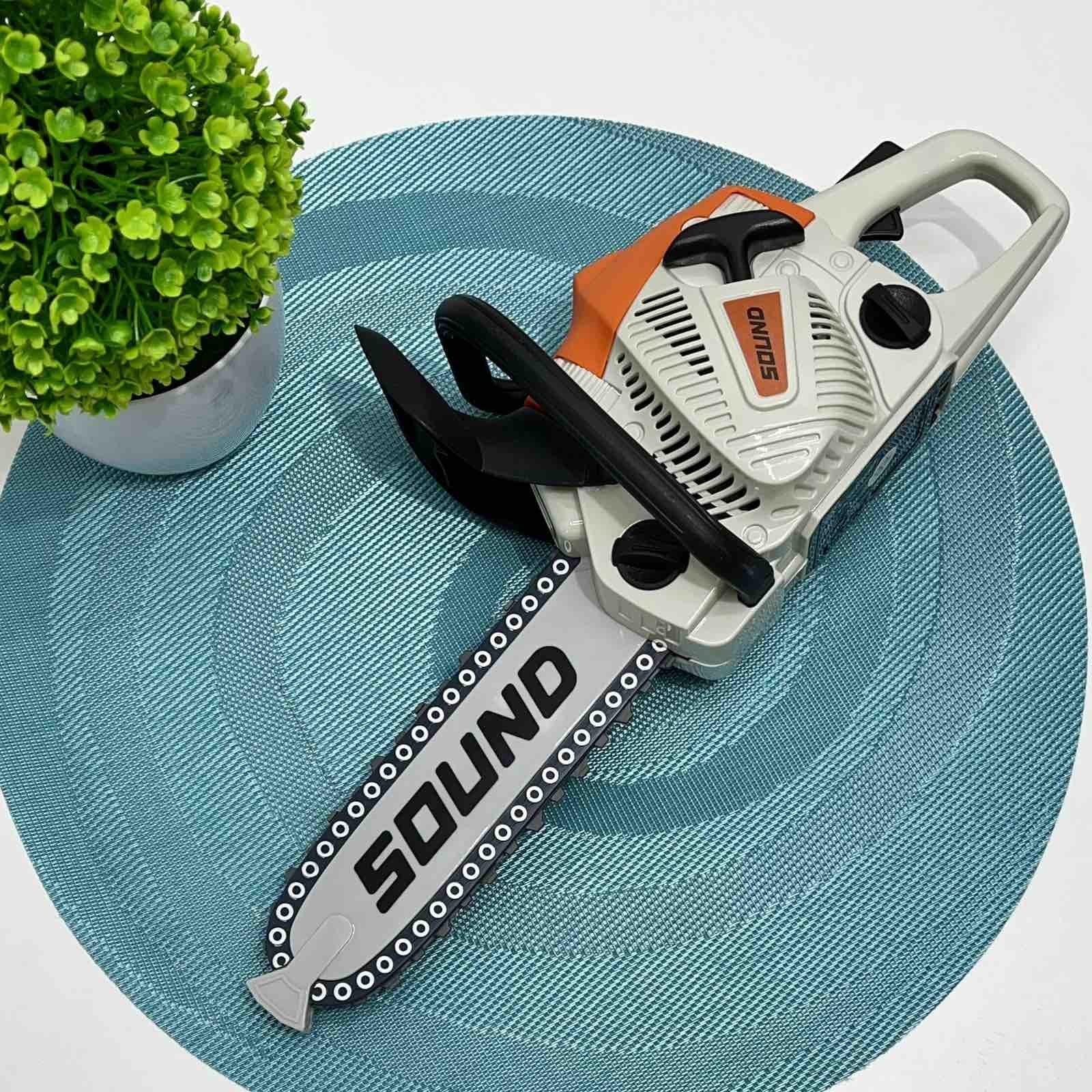 Бензопила іграшкова Limo Toy Моя майстерня 36 см Біло-жовтогарячий (M 5939) - фото 5 Бензопила іграшкова Limo Toy Моя майстерня 36 см Біло-жовтогарячий (M 5939) - фото 5