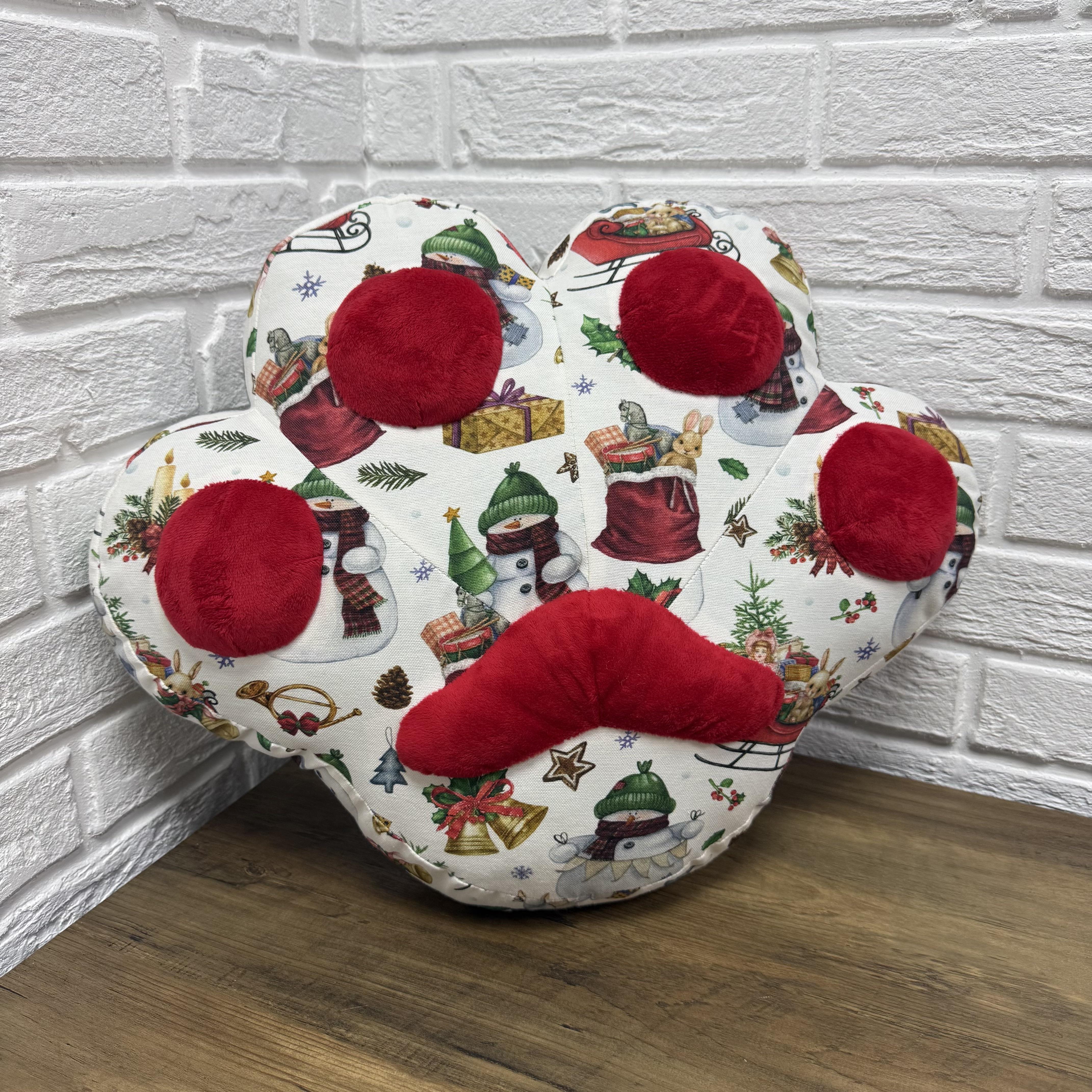 Подушка новогодняя Comfort Home Сквиш лапка 45х40 см