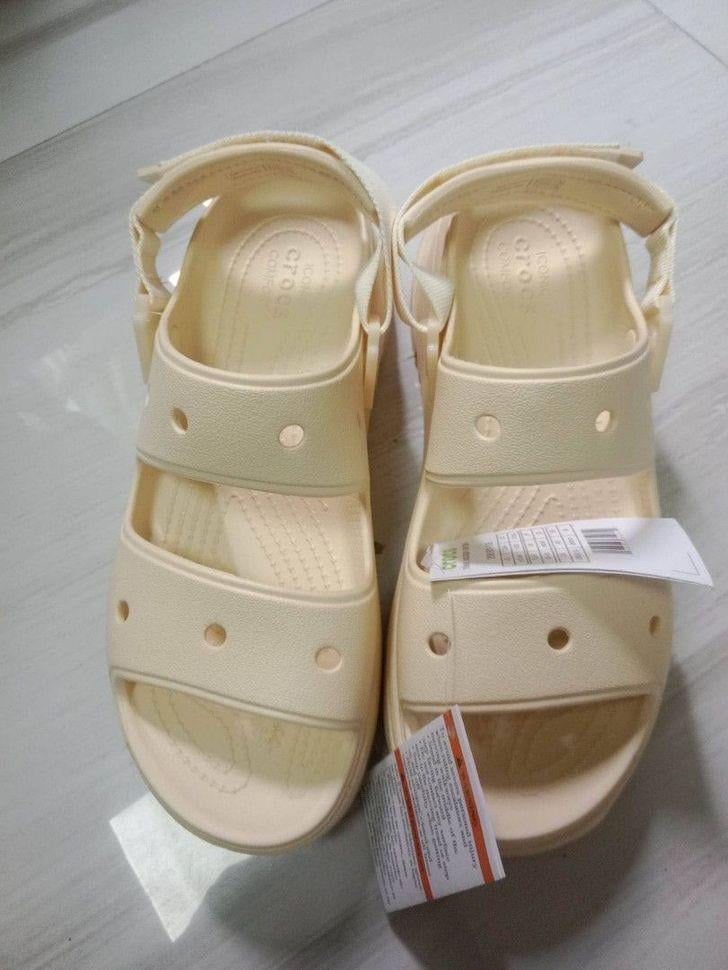 Сандалі жіночі Crocs Hiker Xscape Sandal р. 38/39 Vanilla (11296) - фото 7 Сандалі жіночі Crocs Hiker Xscape Sandal р. 38/39 Vanilla (11296) - фото 7