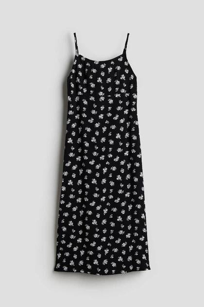 Платье H&M 1219897ОА Цветы 134-140 см Черный