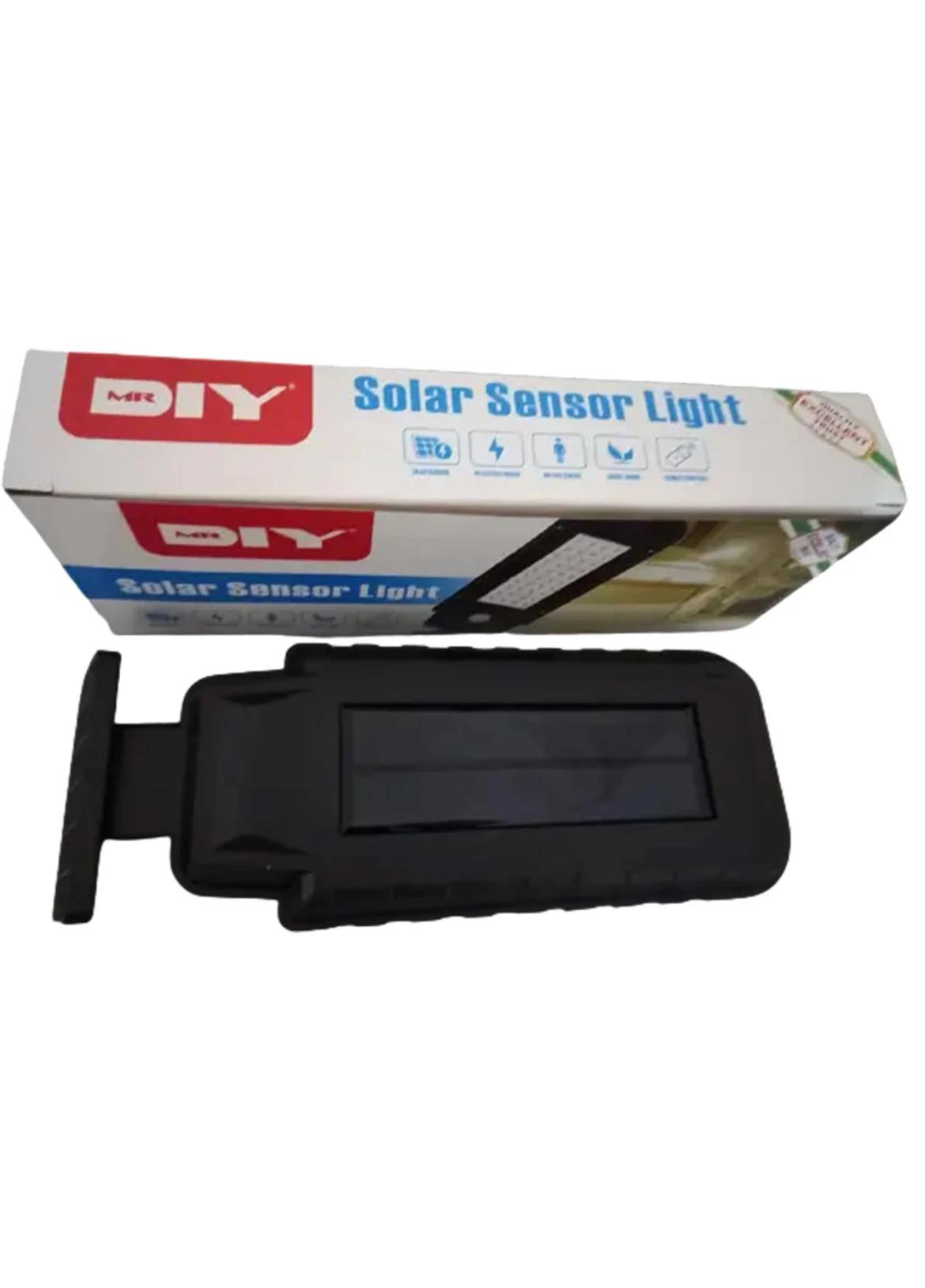 Ліхтар вуличний Solar light BL BK128-6COB на сонячній батареї з датчиком руху Чорний (BK1286) - фото 2 Ліхтар вуличний Solar light BL BK128-6COB на сонячній батареї з датчиком руху Чорний (BK1286) - фото 2