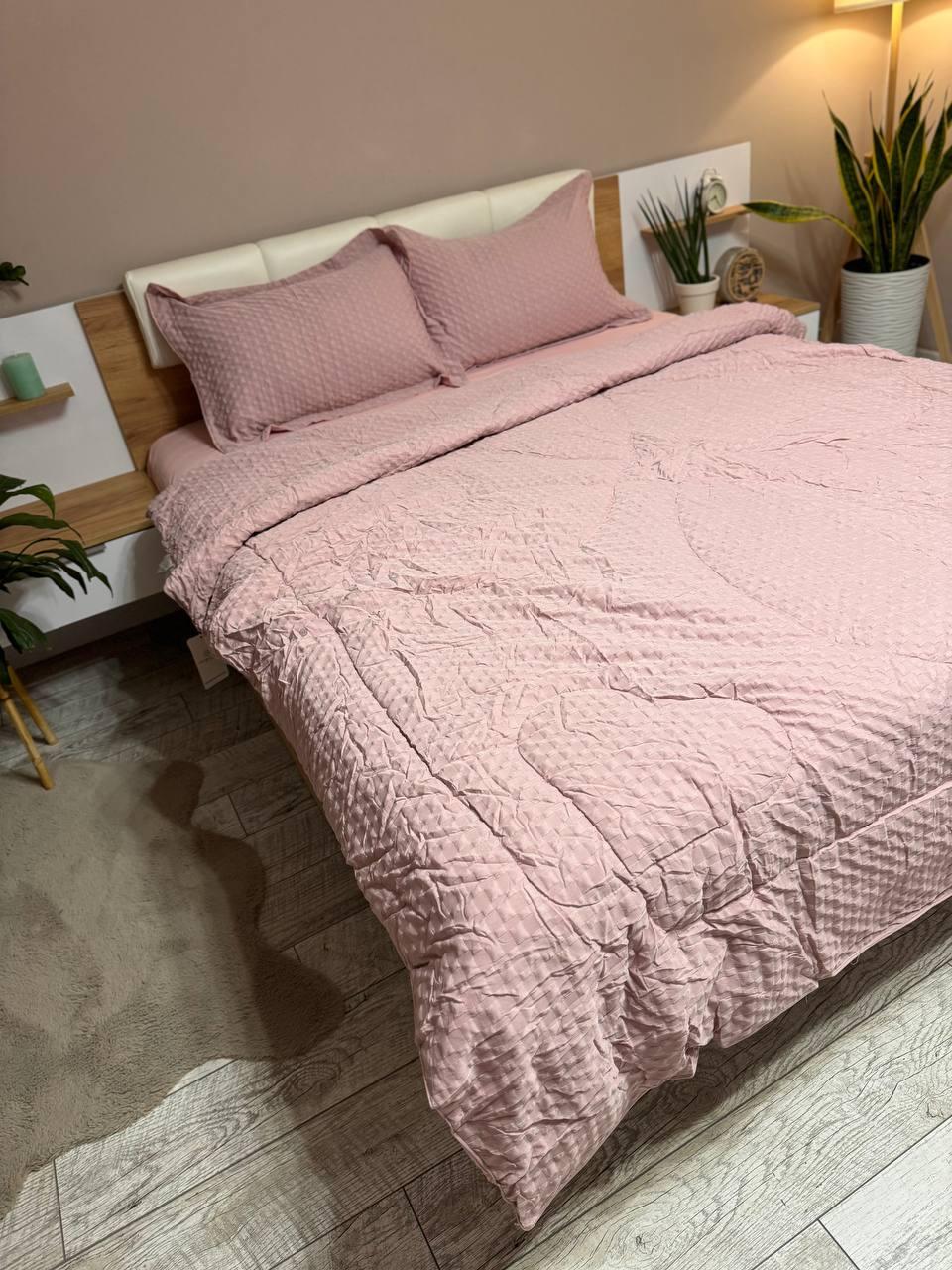 Постільна білизна з ковдрою сатин євро 200х230 см наволочки 50х70 см 2 шт. Рожевий (Д-Al-sat-kovdra-001-01) - фото 6 Постільна білизна з ковдрою сатин євро 200х230 см наволочки 50х70 см 2 шт. Рожевий (Д-Al-sat-kovdra-001-01) - фото 6