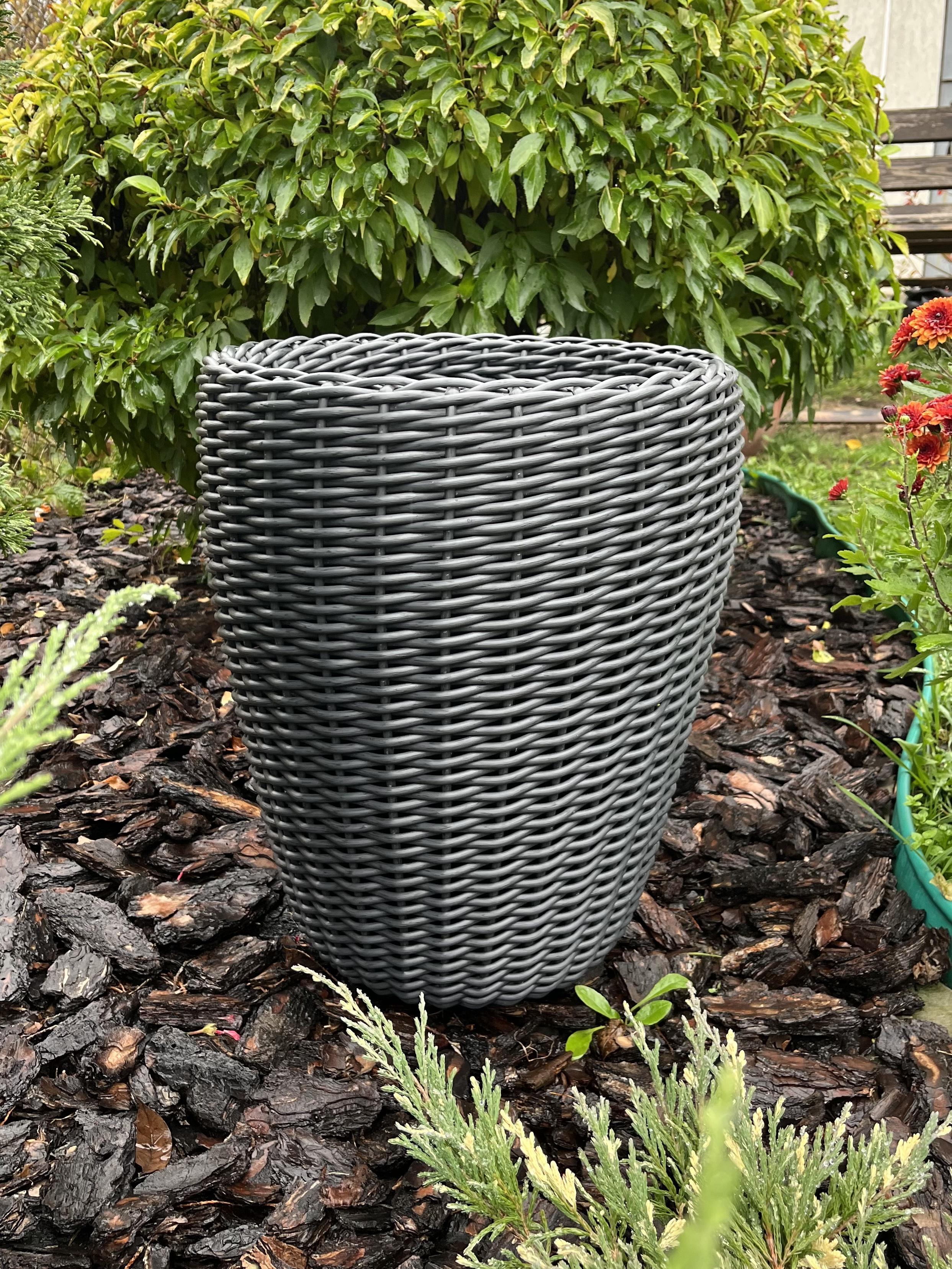 Кашпо для квітів конус зі штучного ротанга 20 л Графіт (29881040) - фото 3 Кашпо для квітів конус зі штучного ротанга 20 л Графіт (29881040) - фото 3