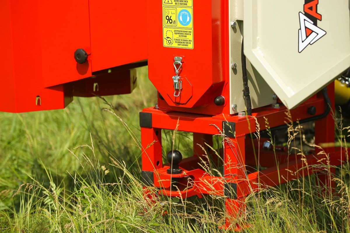 Подрібнювач гілок Arpal на шматки дров до трактора (АМ-120ТР) - фото 26 Подрібнювач гілок Arpal на шматки дров до трактора (АМ-120ТР) - фото 26