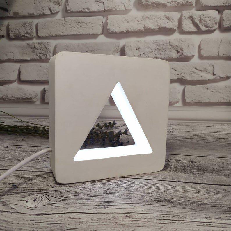 Светильник ночник из дерева ручной работы (23059-Нов)