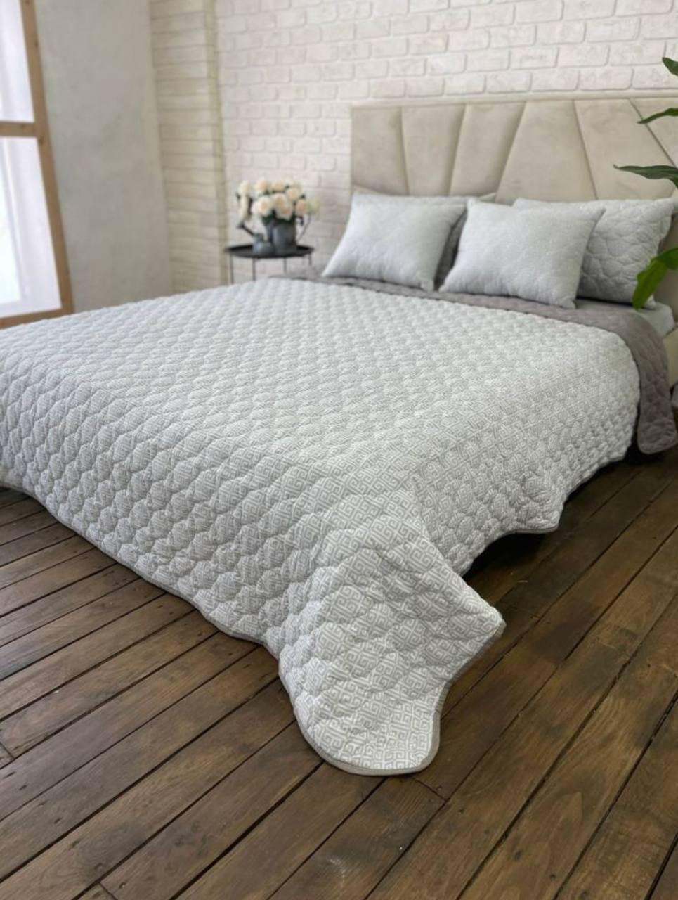 Покривало стьобане євро з подушками 2х40х60 Світло-сірий (Д-mur-cap25-009)