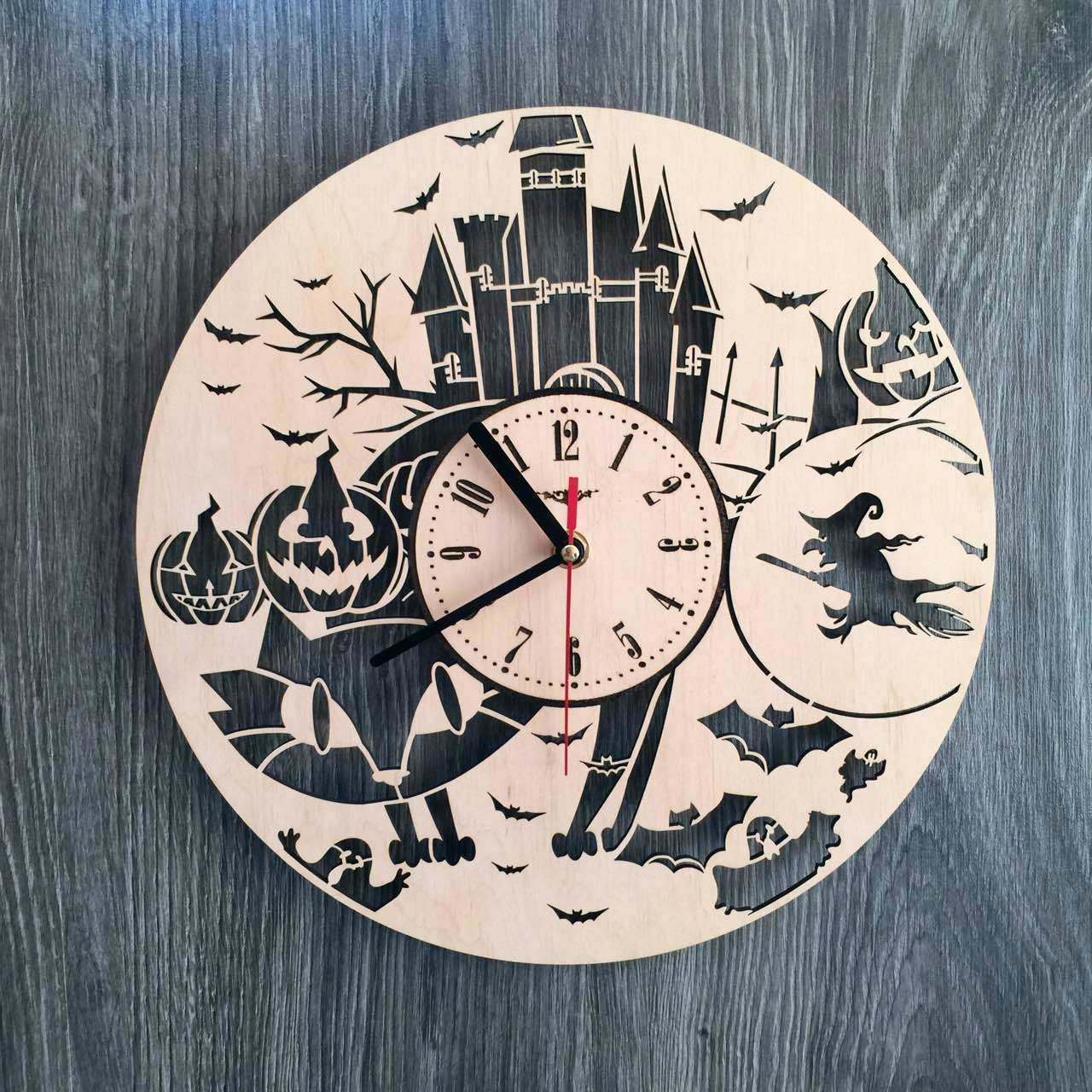 Часы настенные концептуальные Хеллоуин