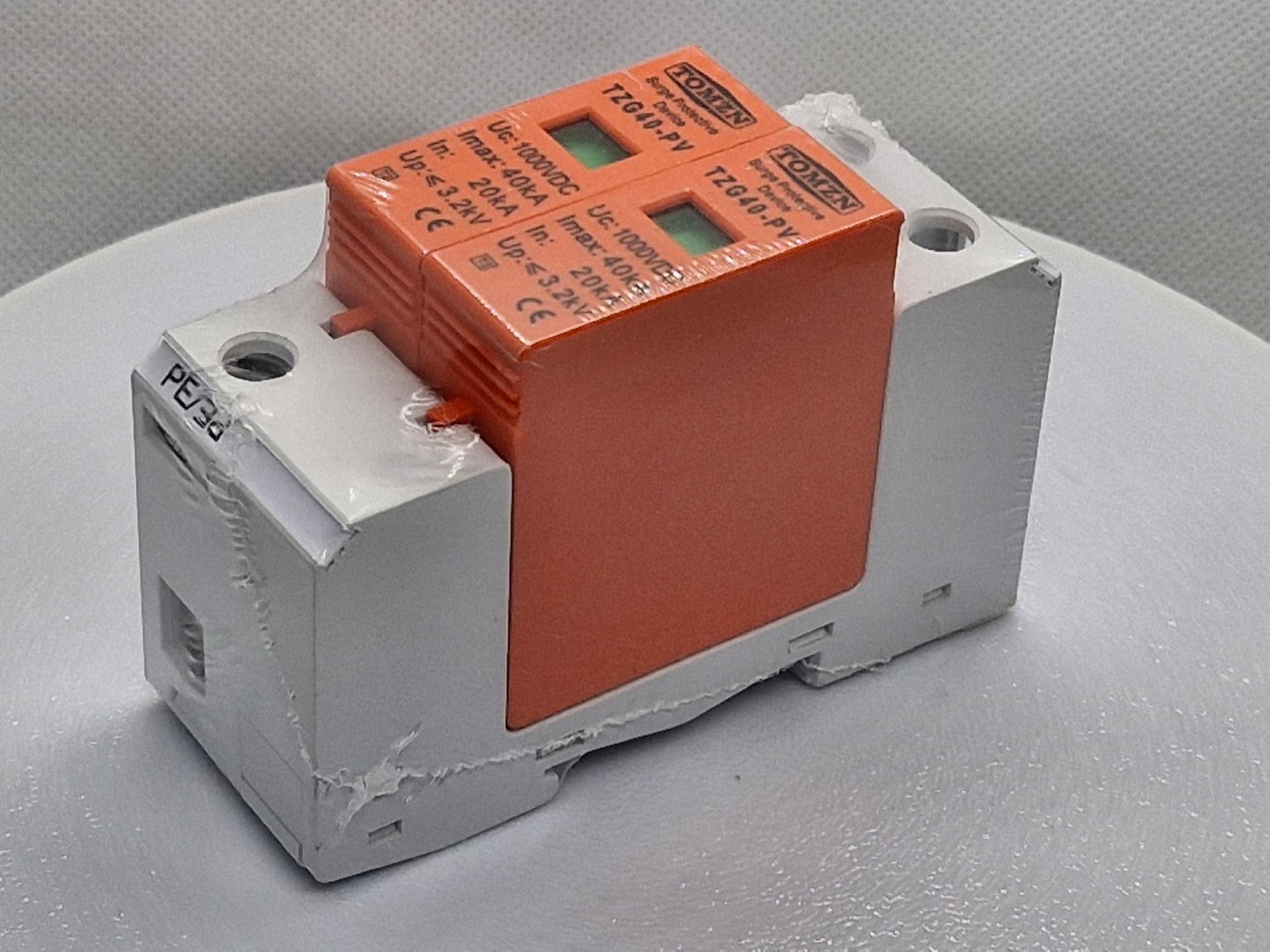 Пристрій захисту від імпульсних перенапруг 1000V DC УЗІП TOMZN TZG40-PV 2p блискавкозахист сонячних панелей SPD DIN DC УЗІП конектор МС4 (95701495) - фото 10 Пристрій захисту від імпульсних перенапруг 1000V DC УЗІП TOMZN TZG40-PV 2p блискавкозахист сонячних панелей SPD DIN DC УЗІП конектор МС4 (95701495) - фото 10