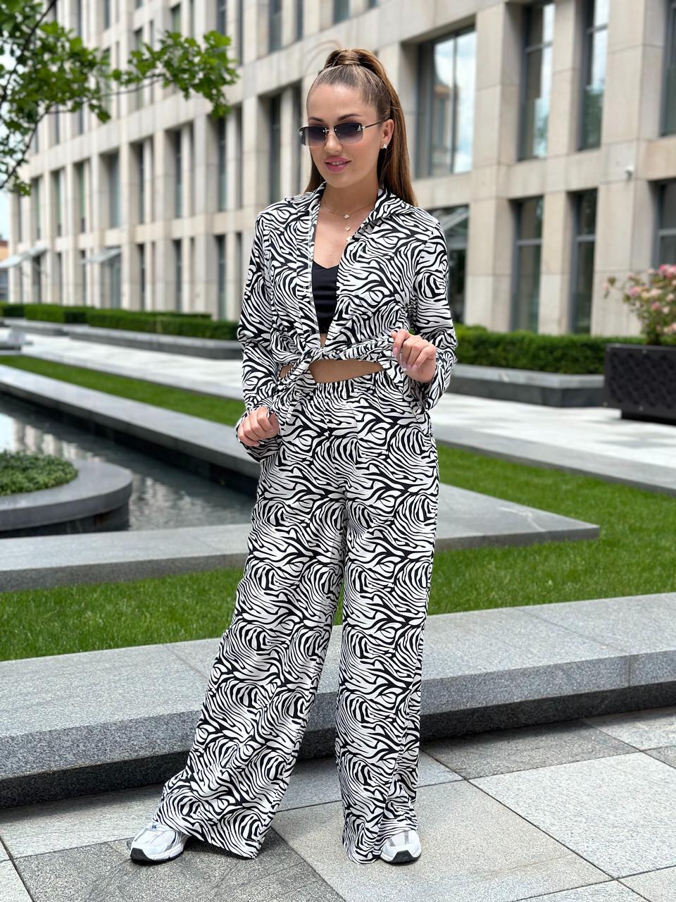 Костюм женский софт рубашка и брюки полосатый принт под зебру XL Бело-черный (2656570176) - фото 6 Костюм женский софт рубашка и брюки полосатый принт под зебру XL Бело-черный (2656570176) - фото 6