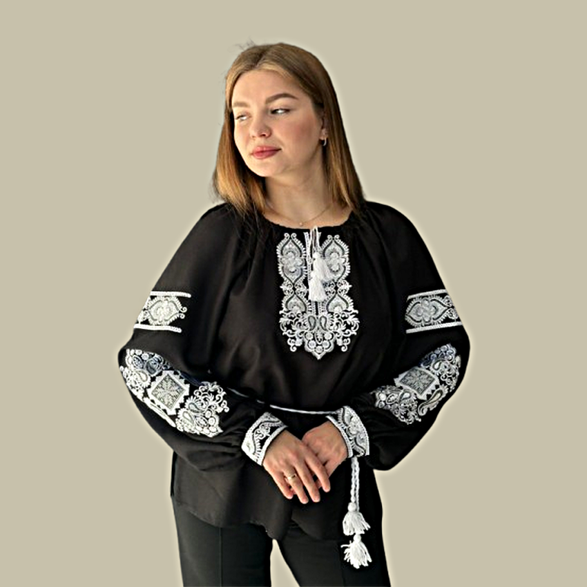 Вишиванка жіноча Ательє Авторська вишиванка р. 56 Чорний (565634556)