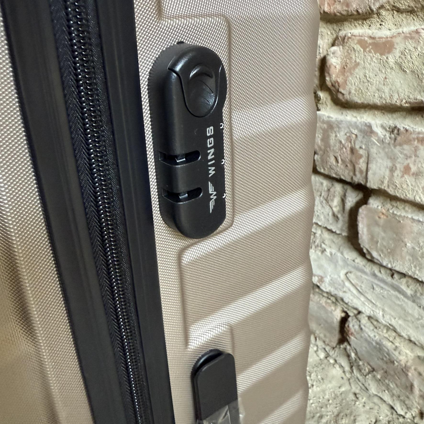 Чемодан Wings PEA01 дорожный L Шампань (26557311) - фото 7 Чемодан Wings PEA01 дорожный L Шампань (26557311) - фото 7