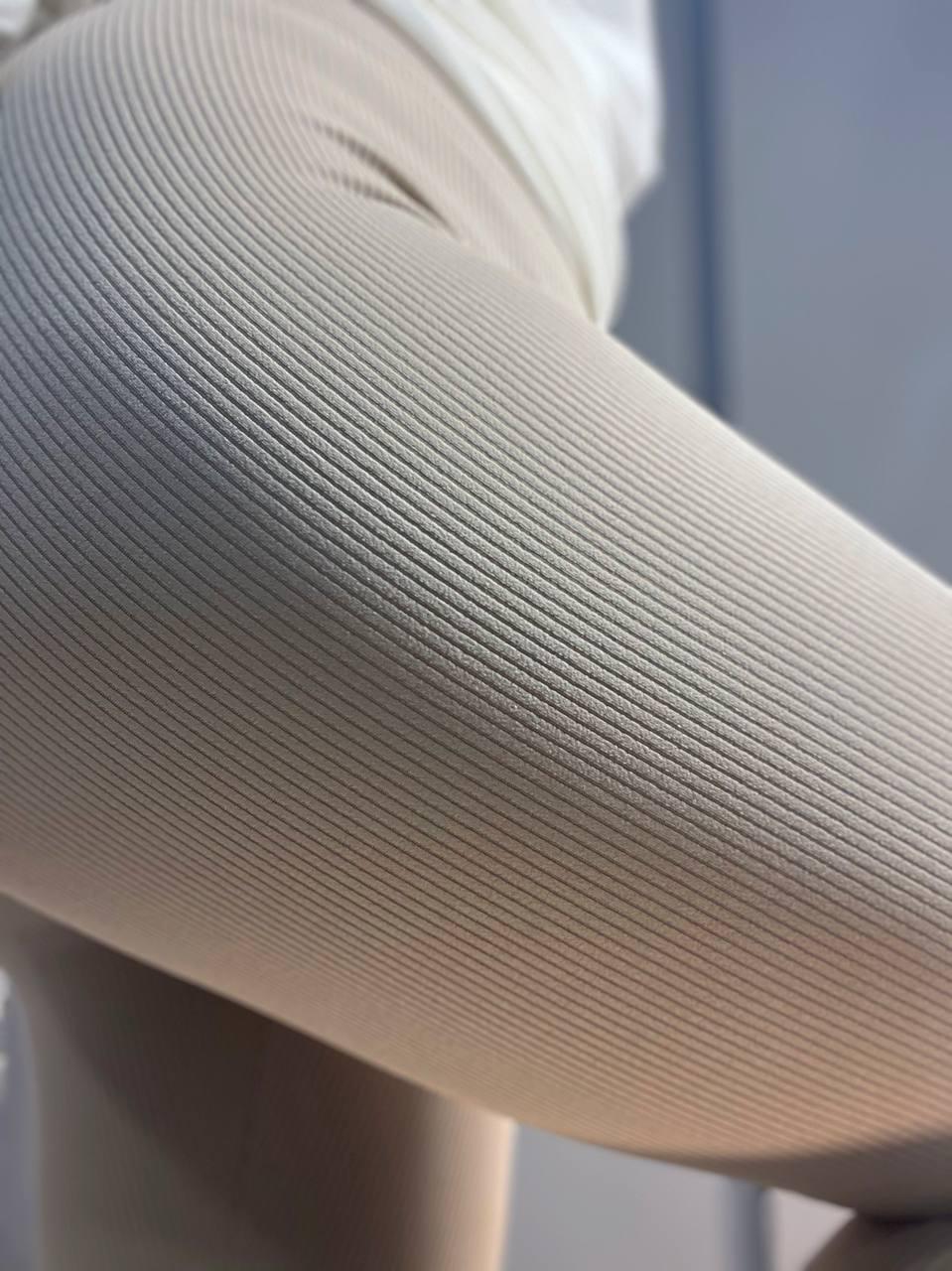 Лосины женские LADY HUREM 2247 рубчик широкий утягивающий пояс S Бежевый (1526) - фото 3 Лосины женские LADY HUREM 2247 рубчик широкий утягивающий пояс S Бежевый (1526) - фото 3