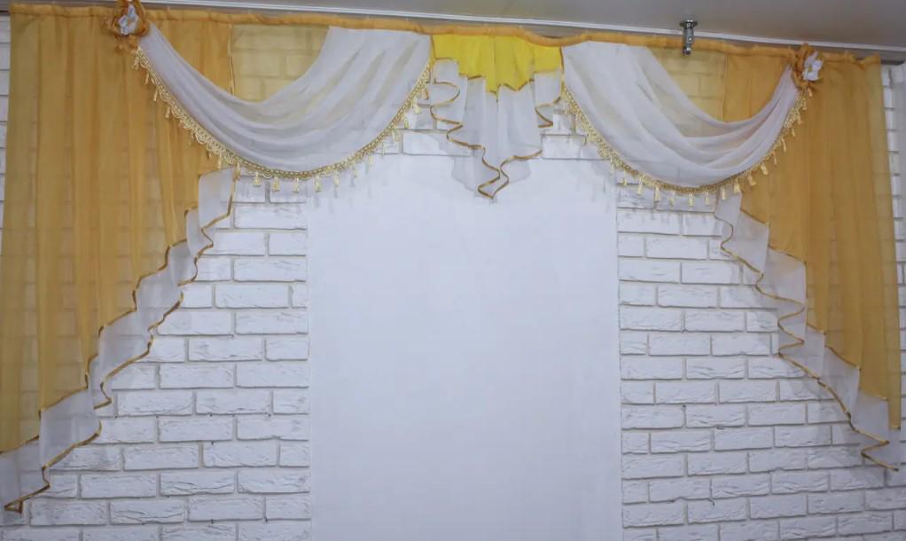 Ламбрекен на карниз шифон 2,8 м Золотистый/Белый (030л)