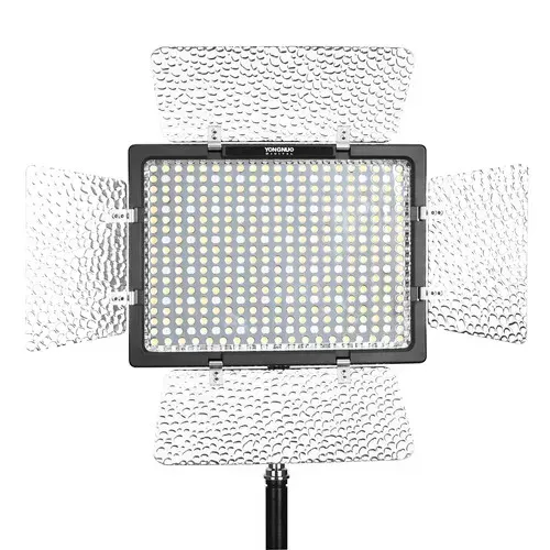 Свет накамерный светодиодный Yongnuo YN300 IV RGB (34630382)