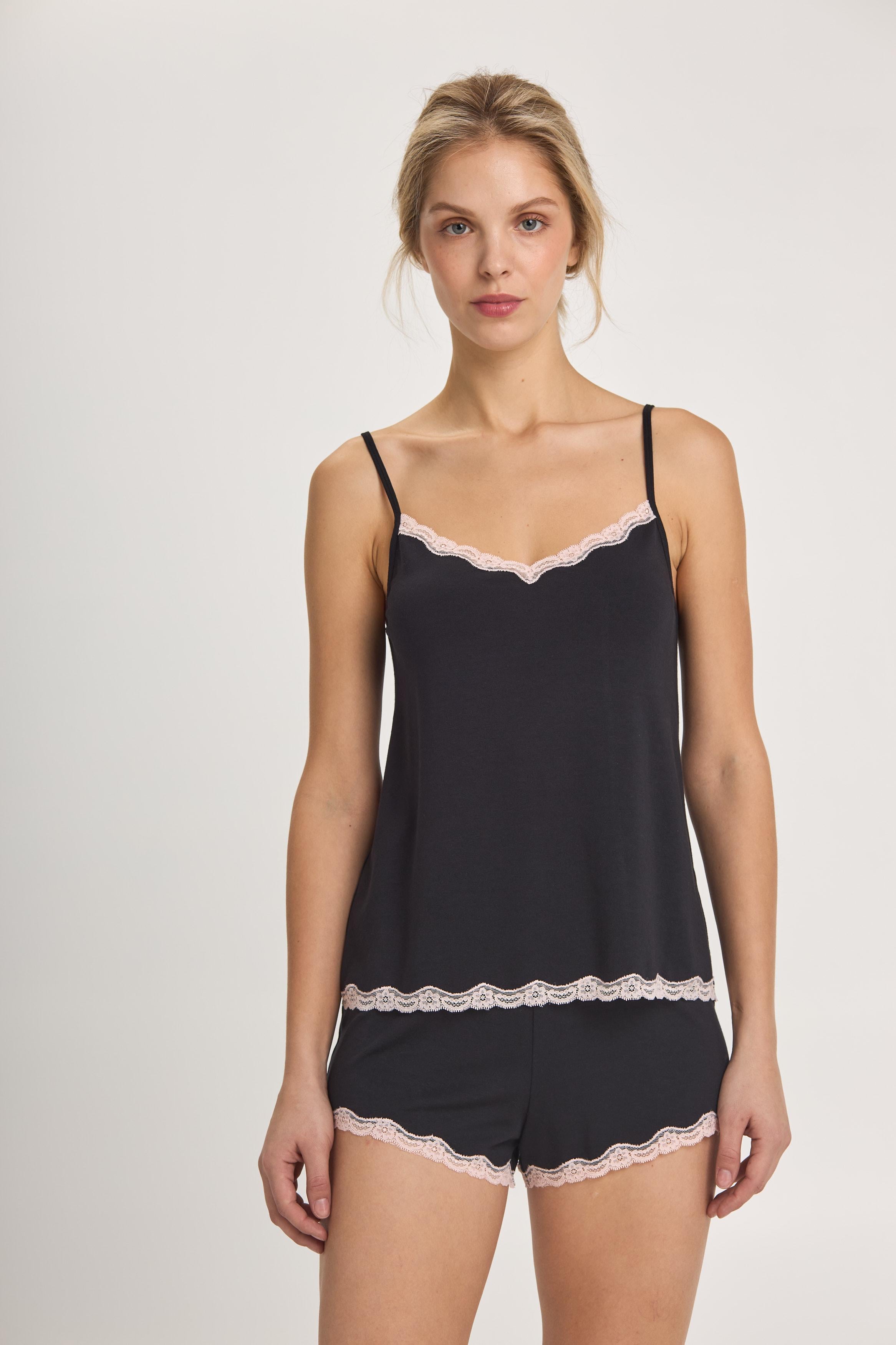 Пижама женская Ellen Vivi LPM 4070/32/02 М Черный Пижама женская Ellen Vivi LPM 4070/32/02 М Черный