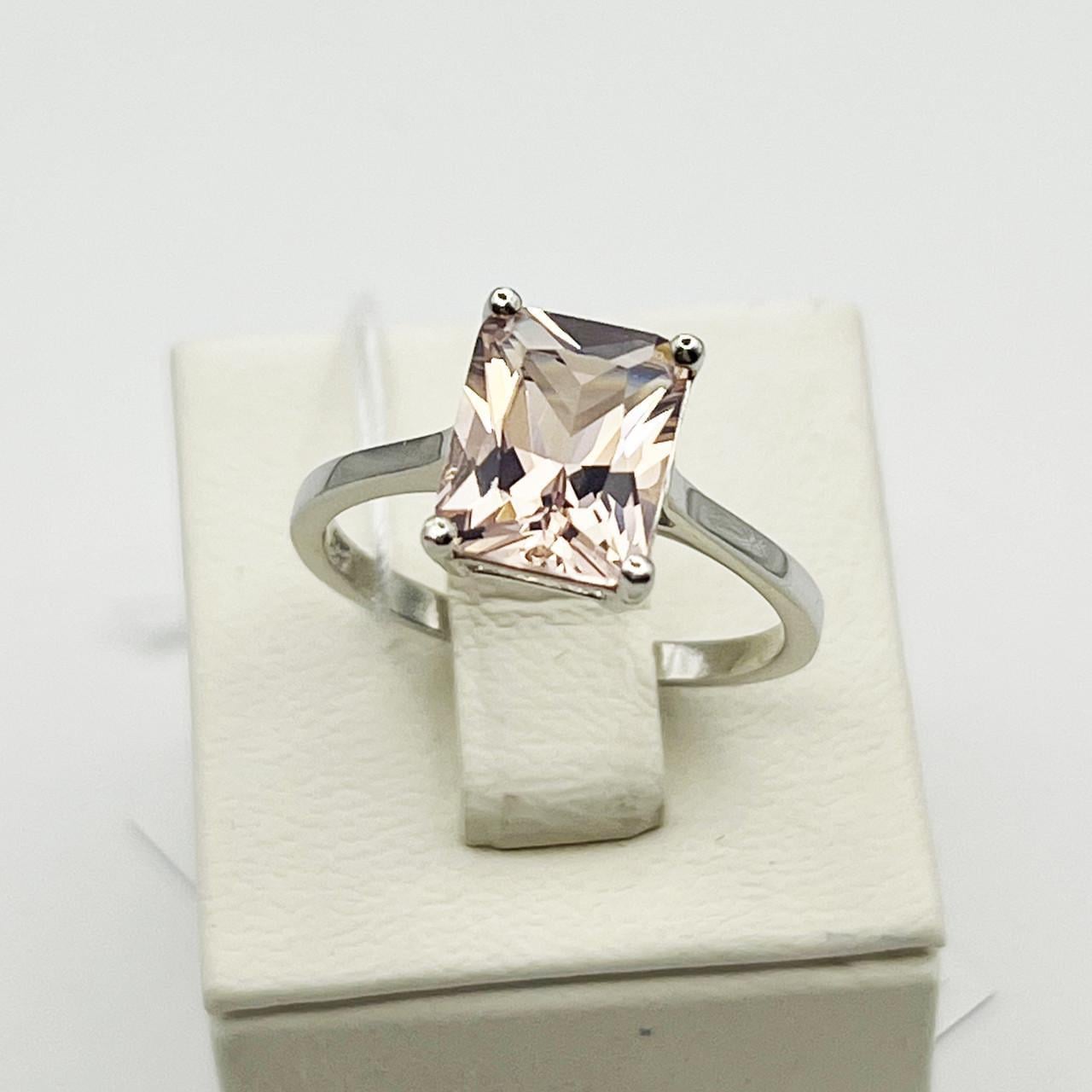 Кольцо серебряное с морганитом р. 19 2,87 г (2463614896)