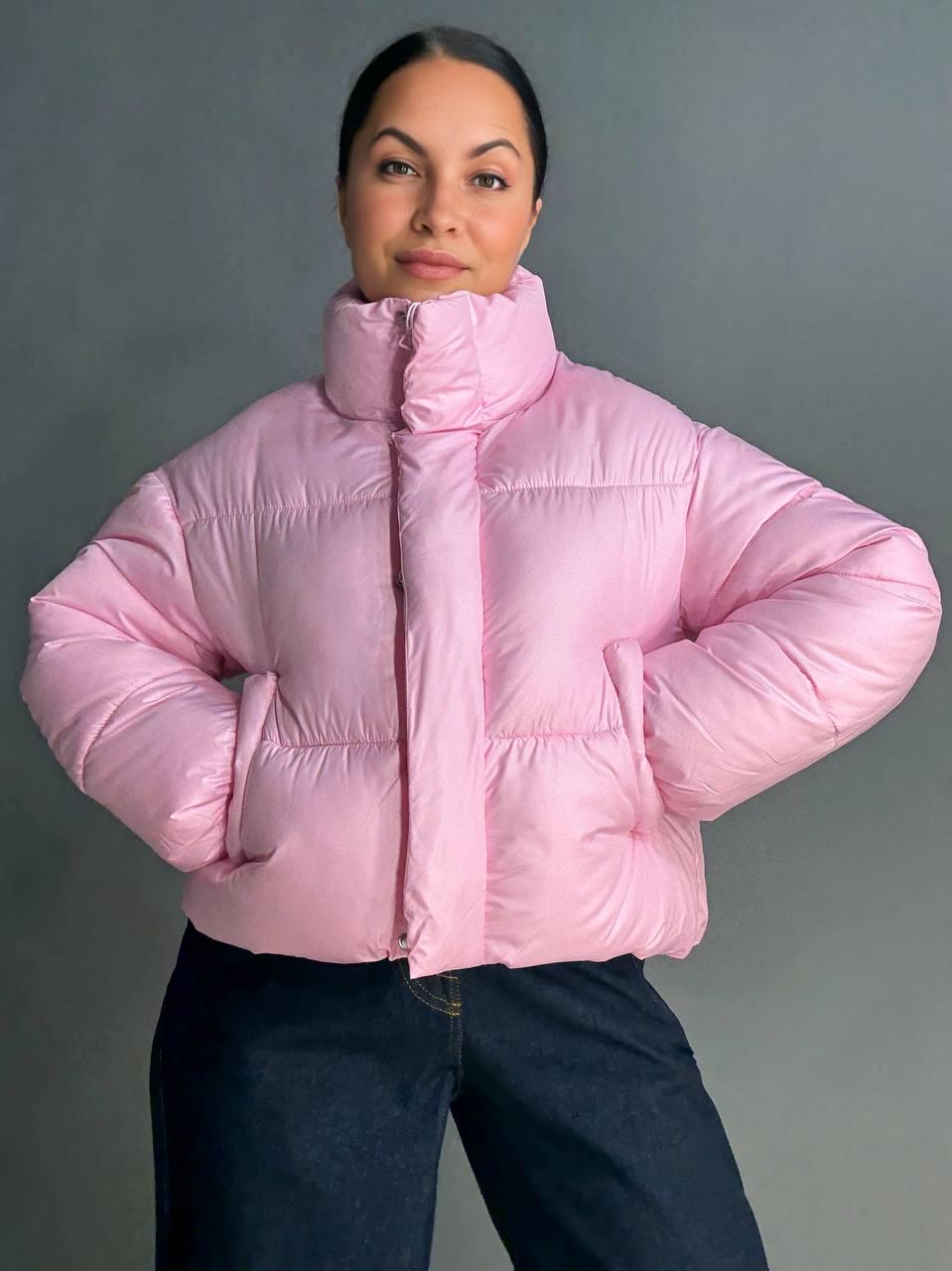 Куртка женская HAIZIYUAN 8606 короткая пуффер с воротником XL Розовый (4785) - фото 6 Куртка женская HAIZIYUAN 8606 короткая пуффер с воротником XL Розовый (4785) - фото 6