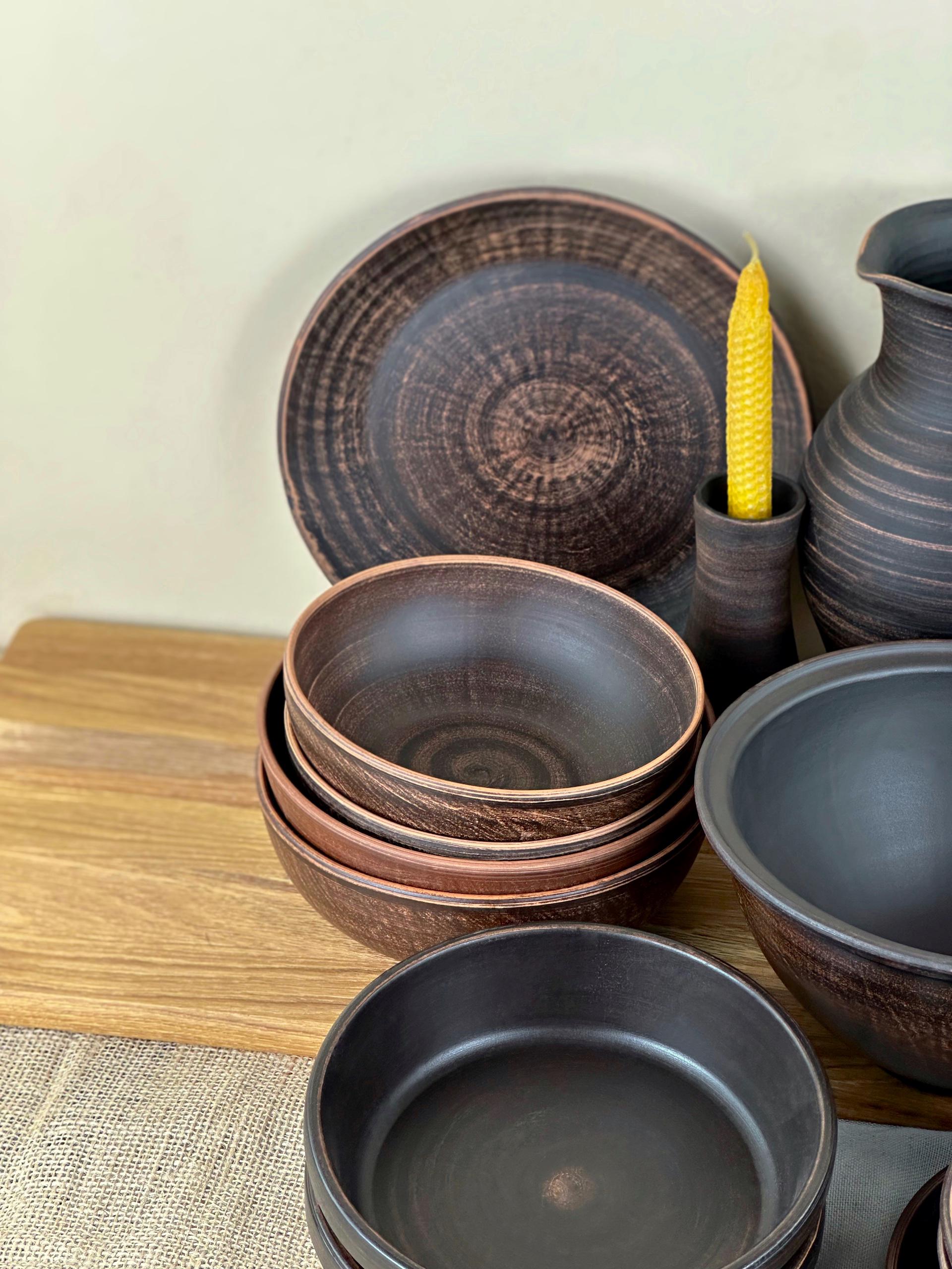 Набор керамической глиняной посуды Рождественский Двенадцать блюд большой гладкий (3129-6) - фото 2 Набор керамической глиняной посуды Рождественский Двенадцать блюд большой гладкий (3129-6) - фото 2