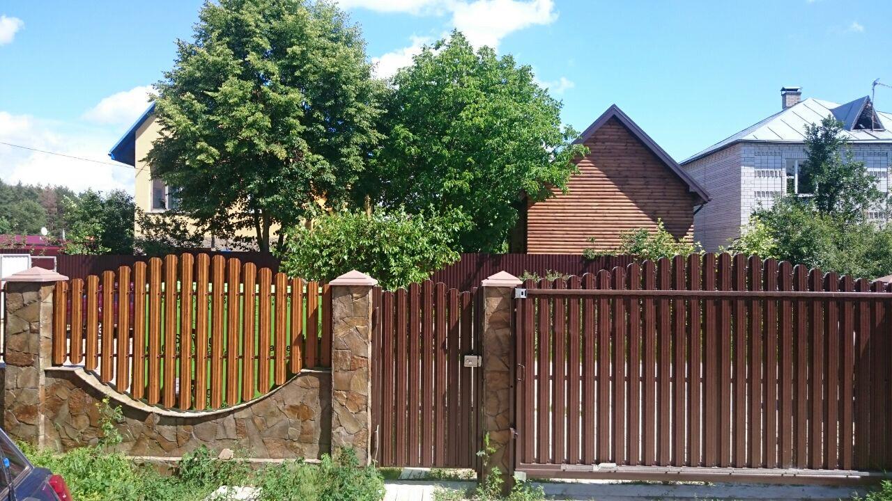 Евроштакетник металлический 3-Д 2 м 0,4 мм 3-Д Темное дерево (za-18456/2) - фото 2 Евроштакетник металлический 3-Д 2 м 0,4 мм 3-Д Темное дерево (za-18456/2) - фото 2