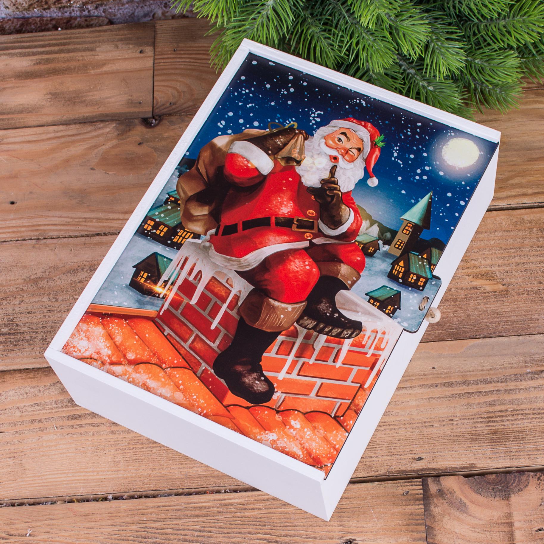 Коробка прямоугольная деревянная новогодняя Санта на крыше 25 см (957-12)