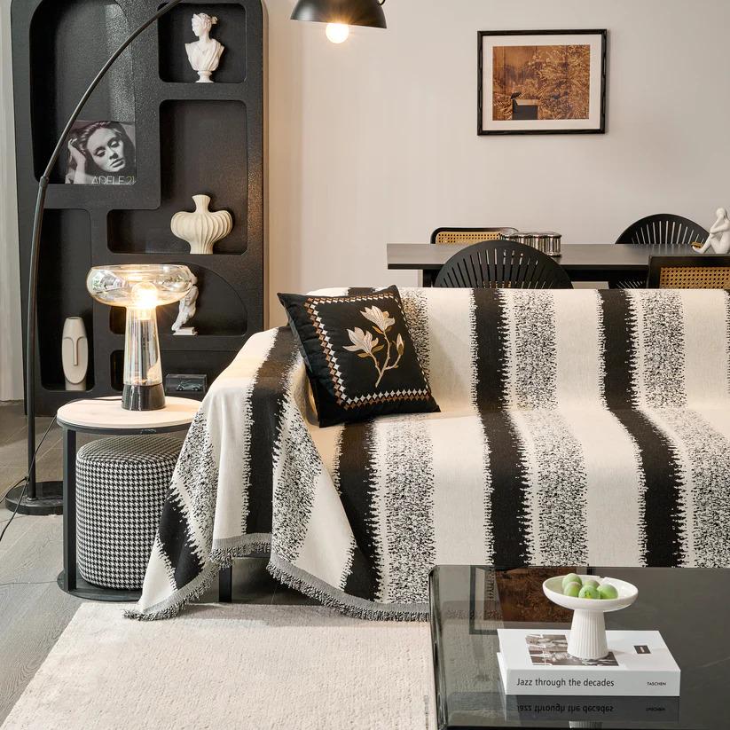 Плед покрывало на диван и кровать для мягкой мебели в полоску 180х230 см Бело-черный - фото 2