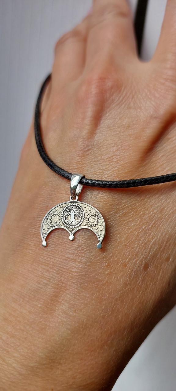 Срібна підвіска кулон амулет Лунниця з деревом роду 925 проба 2,5 см (2786034053) - фото 3 Срібна підвіска кулон амулет Лунниця з деревом роду 925 проба 2,5 см (2786034053) - фото 3