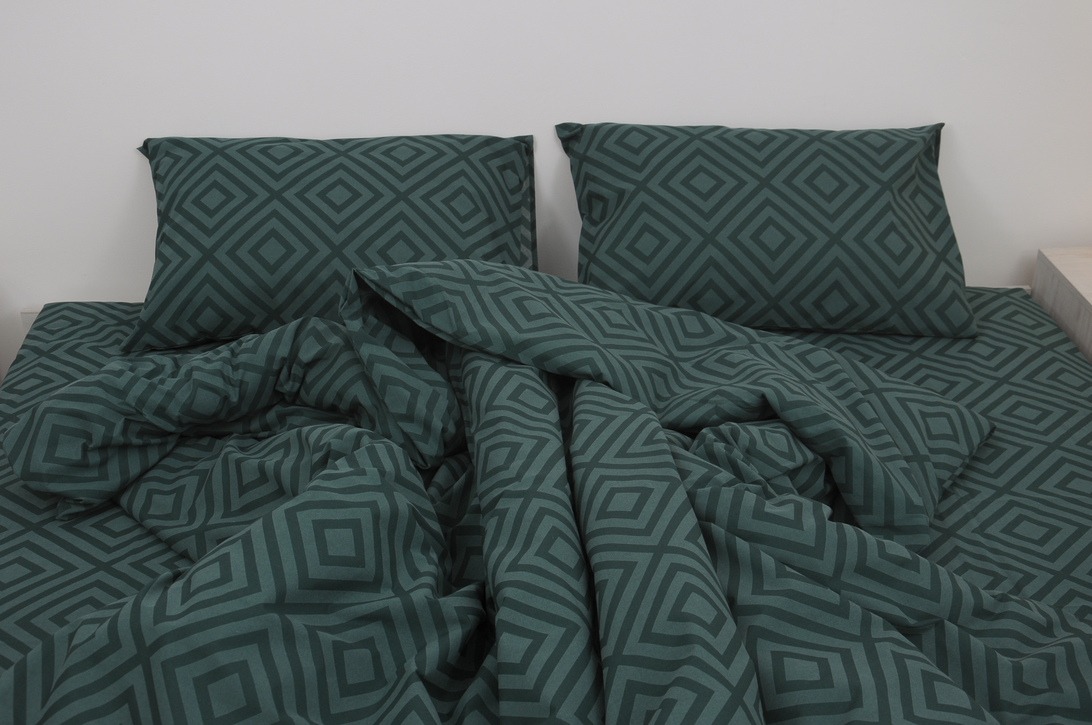 Комплект постельного белья евро Amore Glux-157 бязь Изумрудный (KPB-Ae-Glux-157(50x70)_) - фото 2 Комплект постельного белья евро Amore Glux-157 бязь Изумрудный (KPB-Ae-Glux-157(50x70)_) - фото 2