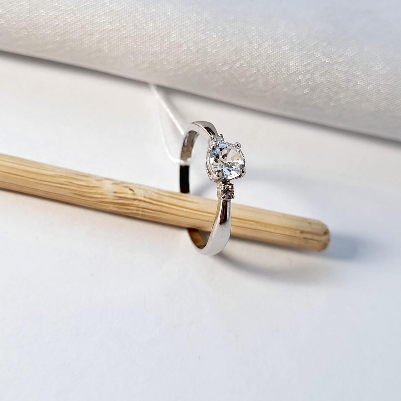 Кольцо с белым камнем серебро 925 пробы родированное 1,49 г р. 16,5 (81055)