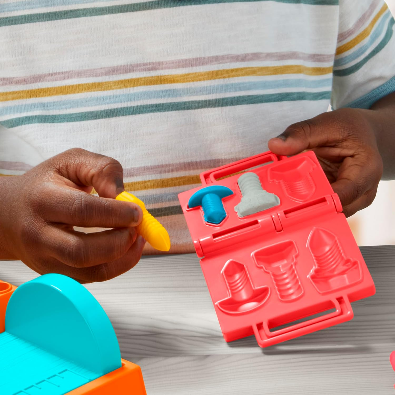 Набір для ліплення Play-Doh Hasbro верстат з інструментами для штампування та розпилювання (F9141) - фото 8
