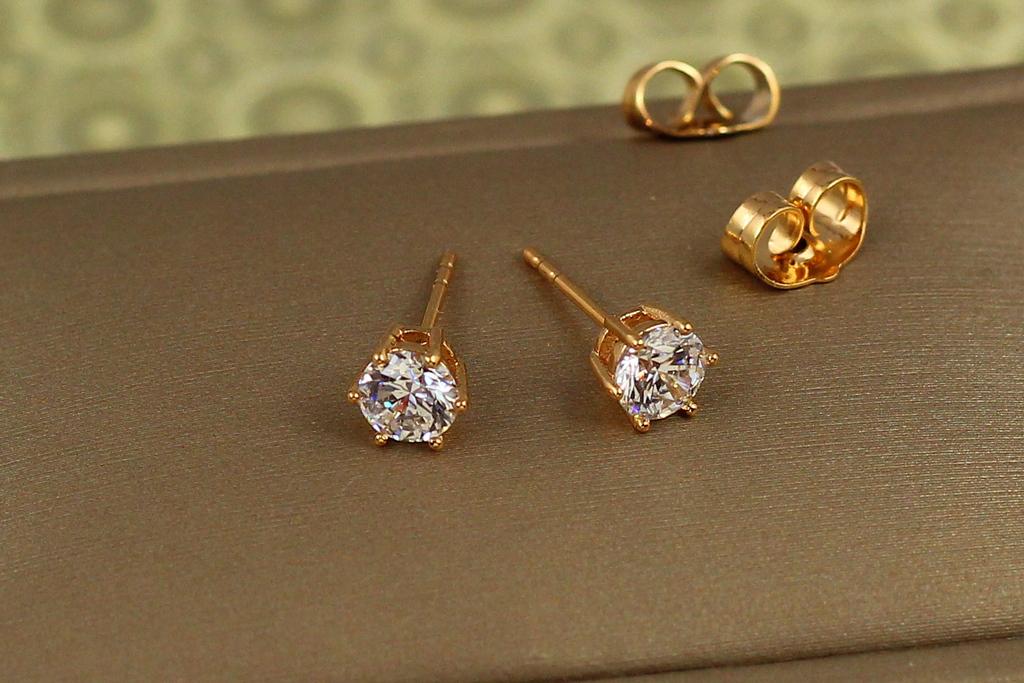 Серьги гвоздики Xuping Jewelry с камнем 5 мм Золотистый Серьги гвоздики Xuping Jewelry с камнем 5 мм Золотистый